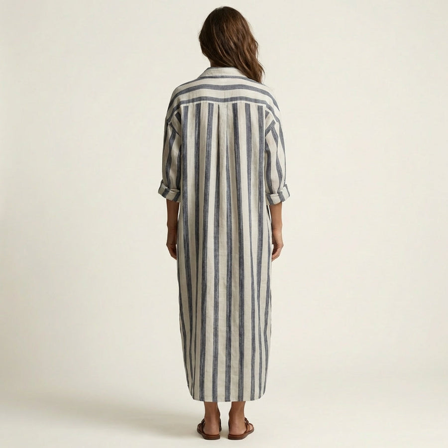 Leandra™ | Vestido Largo de Rayas con Cuello Solapa
